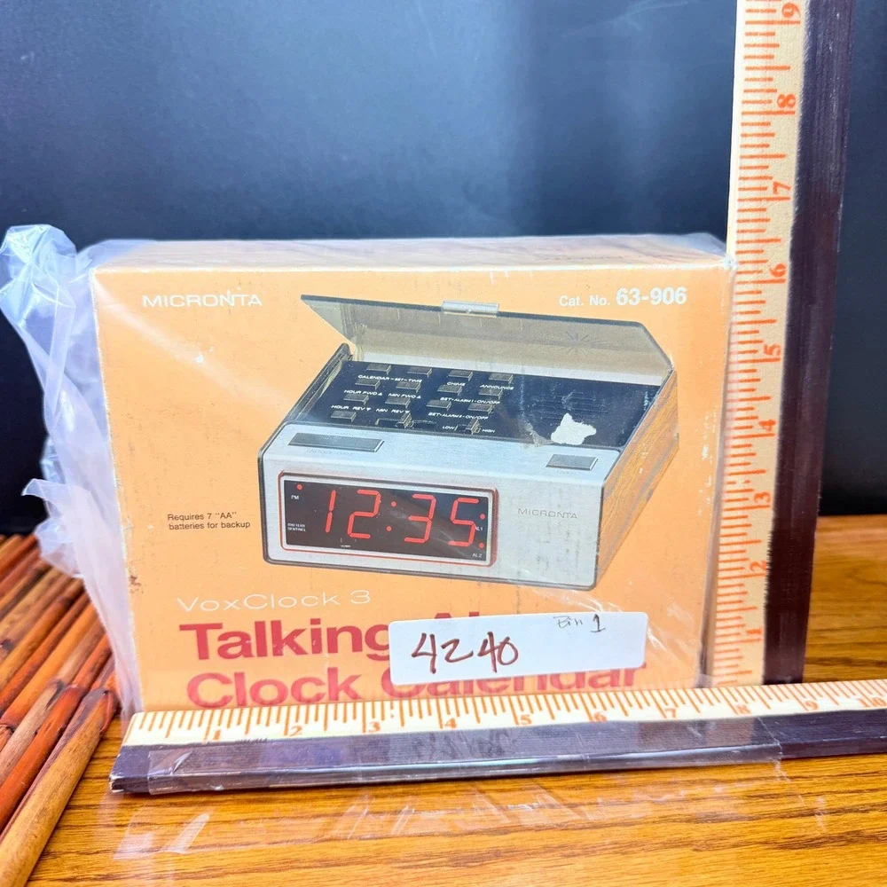 Micronta Talking Alarm Clock VoxClock 3 Silver 63-906 Tested Works! Radio Shack